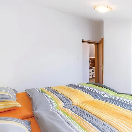 Three-bedroom Holiday In Apartment
