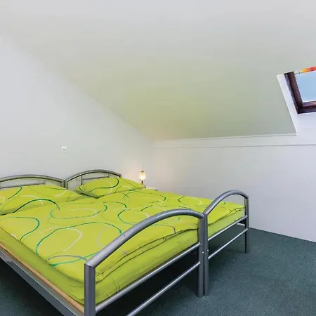Apartment Three-bedroom Holiday In *